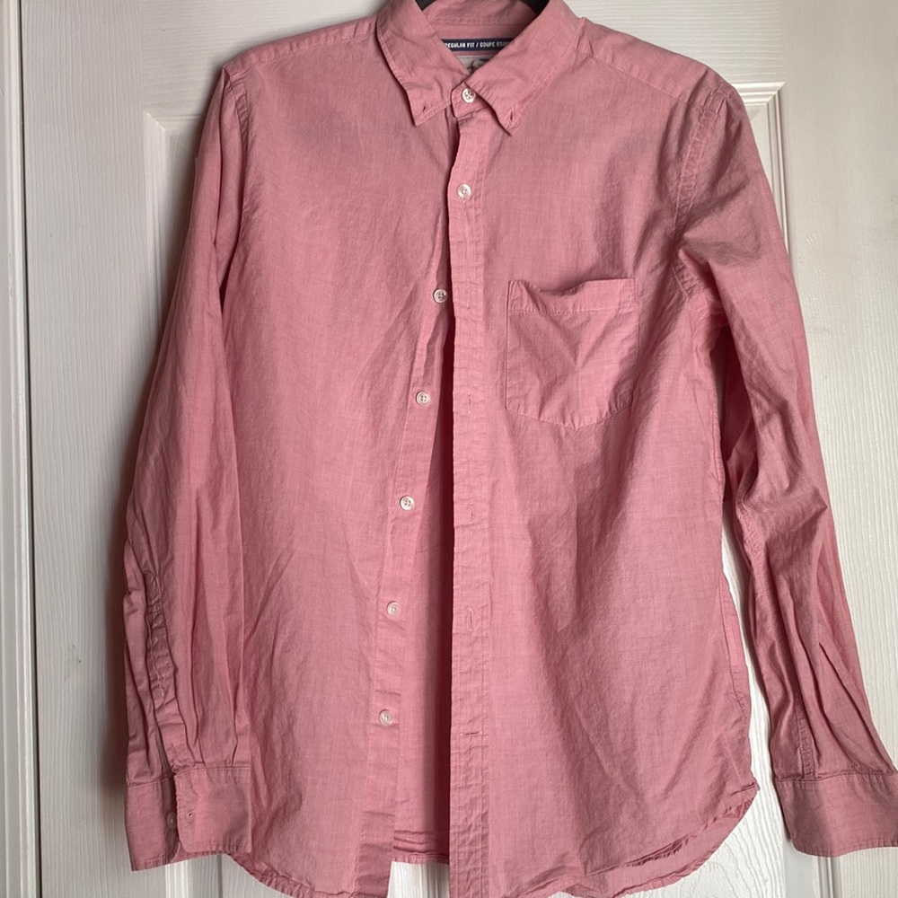 Old Navy Regular Fit The Classic Shirt
